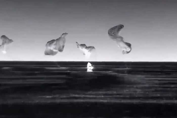 crew 2 crew dragon splashdown 700x467 c