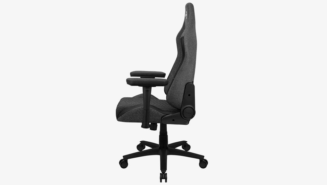 Обзор AeroCool Crown: стильное и удобное кресло для гика (Crown Product Gallery 1042x589 Ash Black 05)