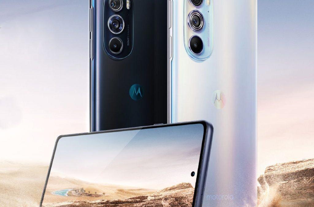 Смартфон Motorola Moto Edge X30 с тройной камерой на задней панели и дисплеем