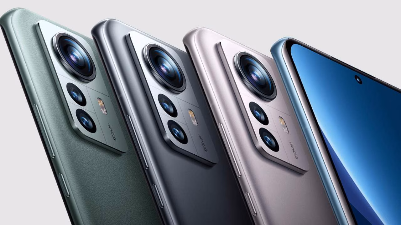 Xiaomi 12 Pro получит версию с улучшенным чипом 3 Xiaomi 12 and 12 Pro backs 1280x720 1