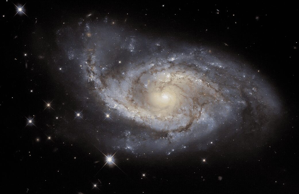 Hubble NGC 3381
