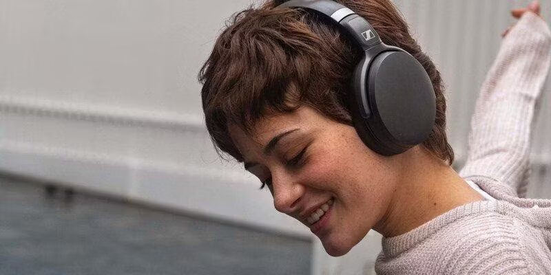 Sennheiser выпустила беспроводные наушники HD 450SE 2 Sennheiser