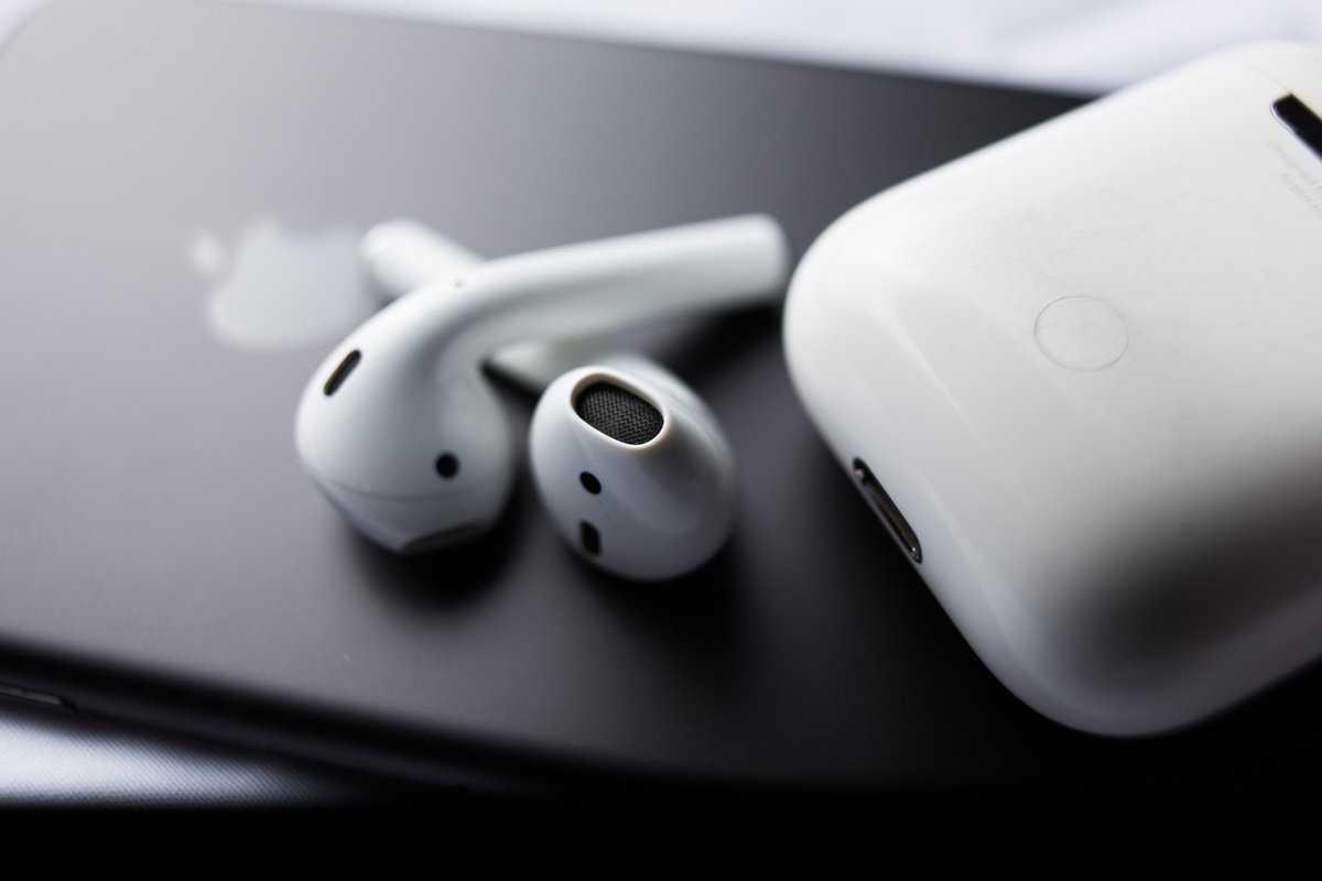Apple AirPods