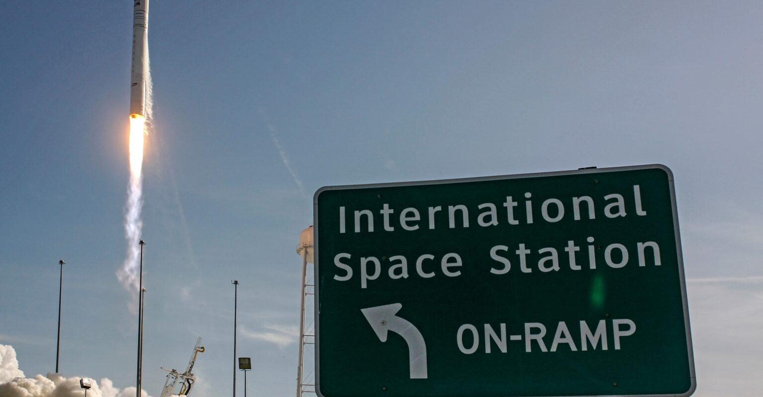 NASA запустит грузовой корабль к МКС 1 NASA