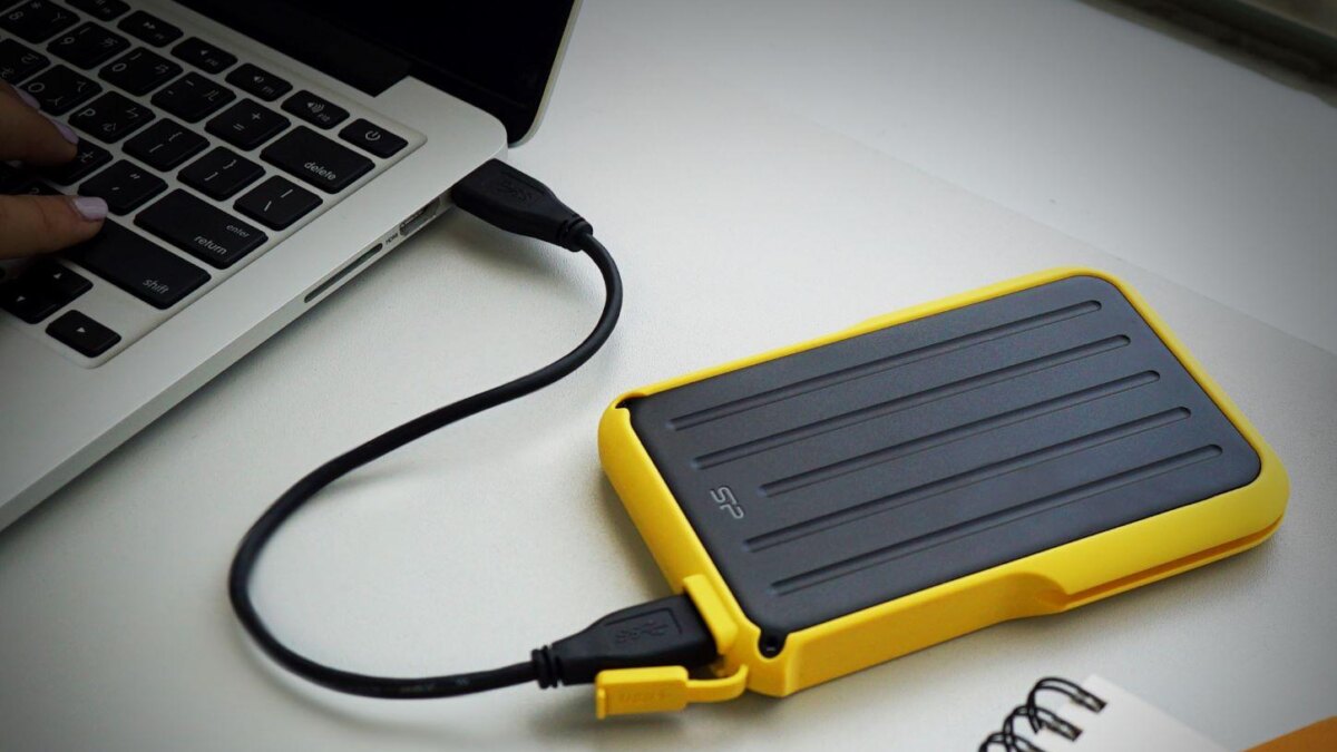 Новый защищенный портативный накопитель Silicon Power Armor A66 появился в продаже 3 DSC06942 L