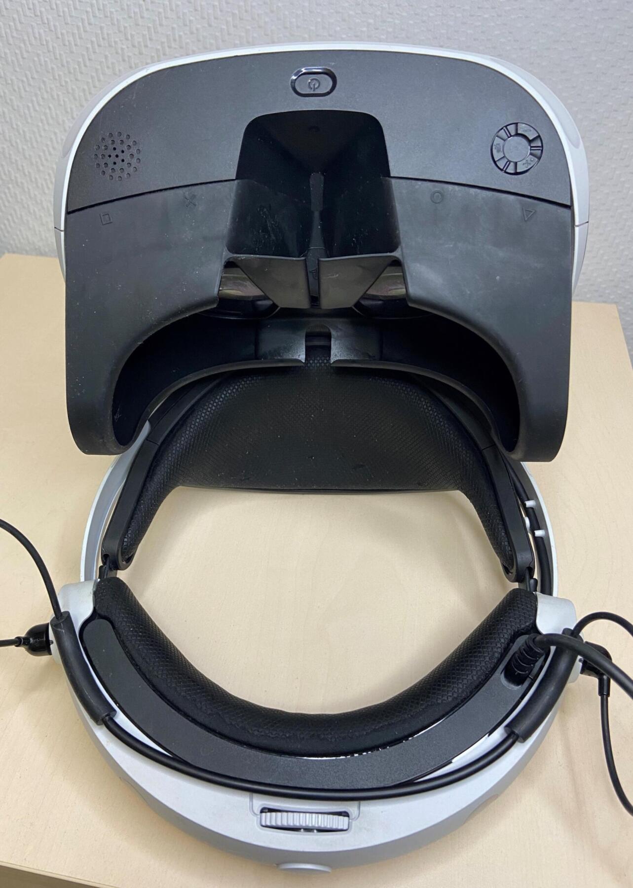 Обзор Sony PlayStation VR: актуален, как никогда? (IMG 3041 scaled)
