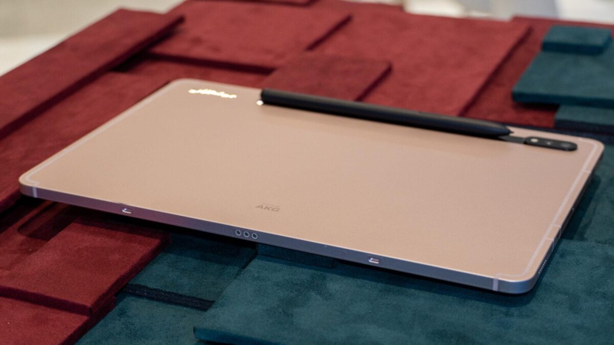 Samsung представила Galaxy Tab S8: самый большой и универсальный планшет Galaxy 9 Samsung Galaxy S22 itzine.ru 103