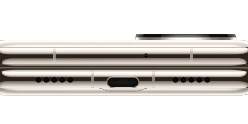 Huawei сделала складной смартфон Huawei P50 Pocket (Snimok ekrana 2022 02 08 v 23.42.39)