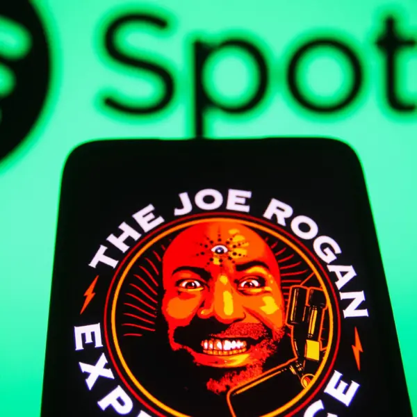 Spotify заплатил 200 миллионов долларов за подкаст Джо Рогана, что вдвое превышает ранее известную цену (Spotify The Joe Rogan Experience.jpg)