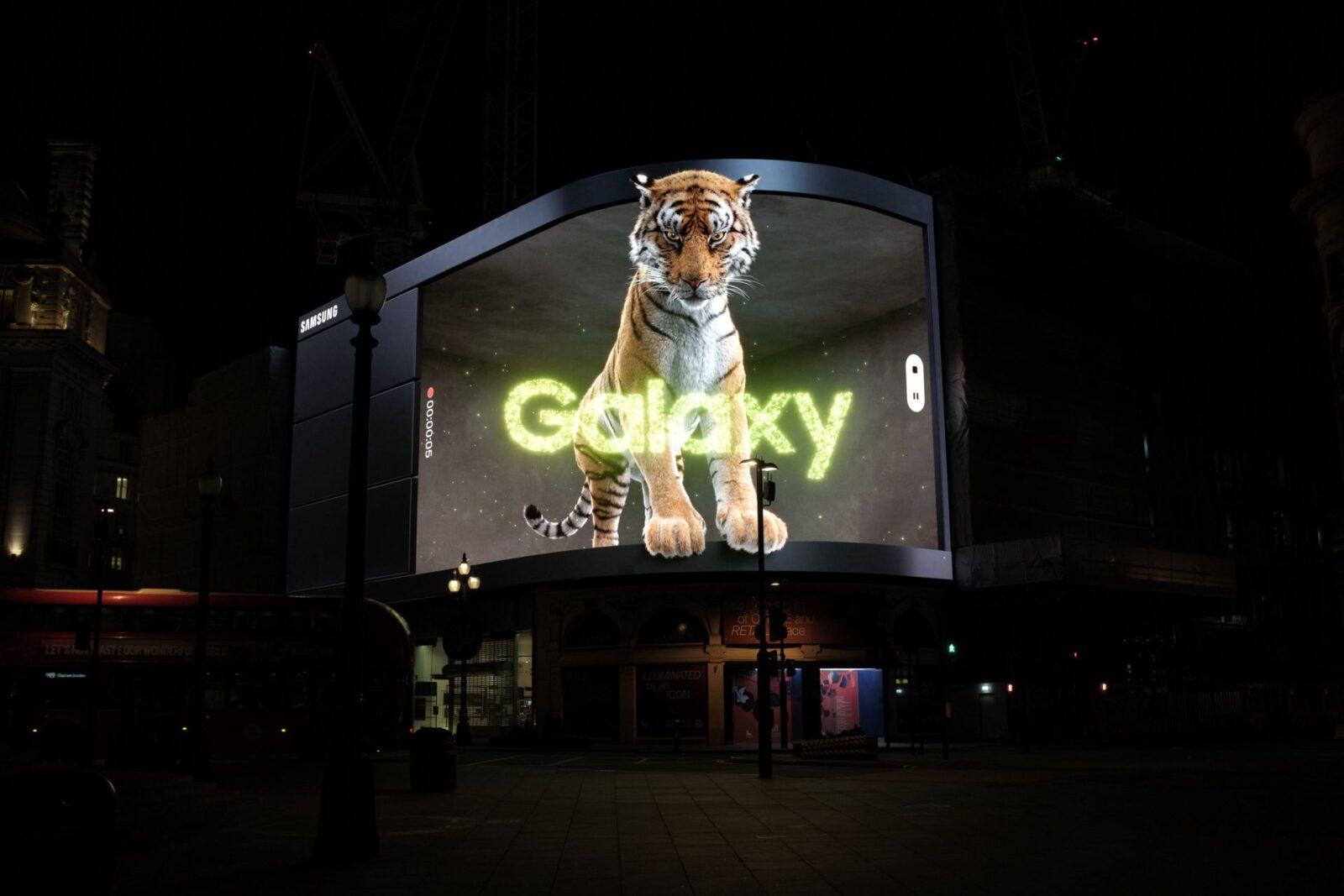 Samsung рекламирует Galaxy Unpacked 2022 разместив 3d тигров в 5 мегаполисах 1205
