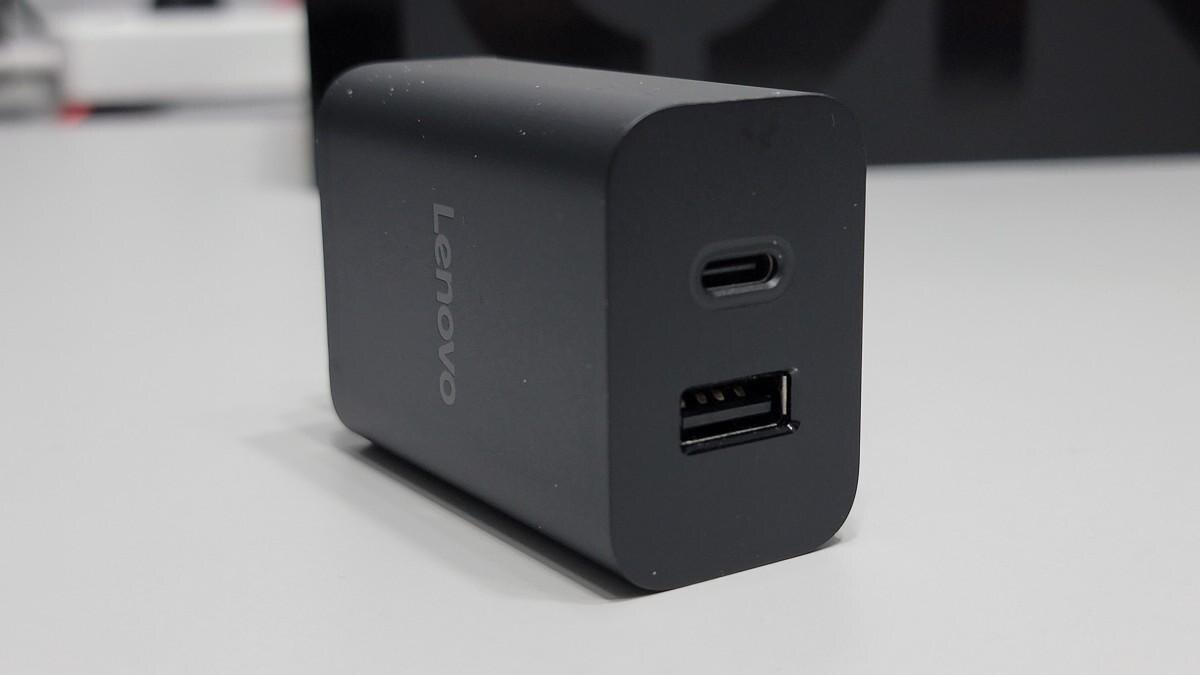 Lenovo представит планшет Legion Y700, смартфон Y90 и два ноутбука 18 gsmarena 012 1