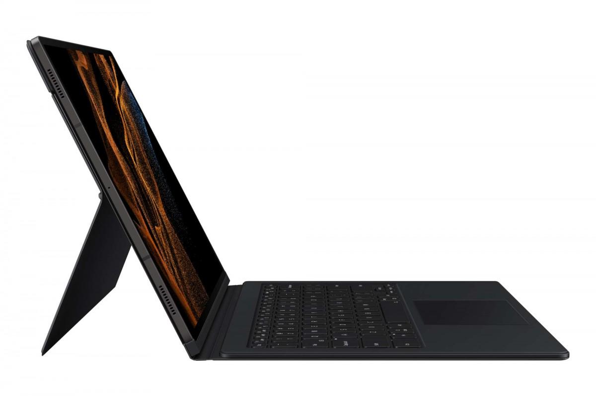 На промо-изображениях Samsung Galaxy Tab S8 показаны чехол с клавиатурой и S Pen (gsmarena 020)