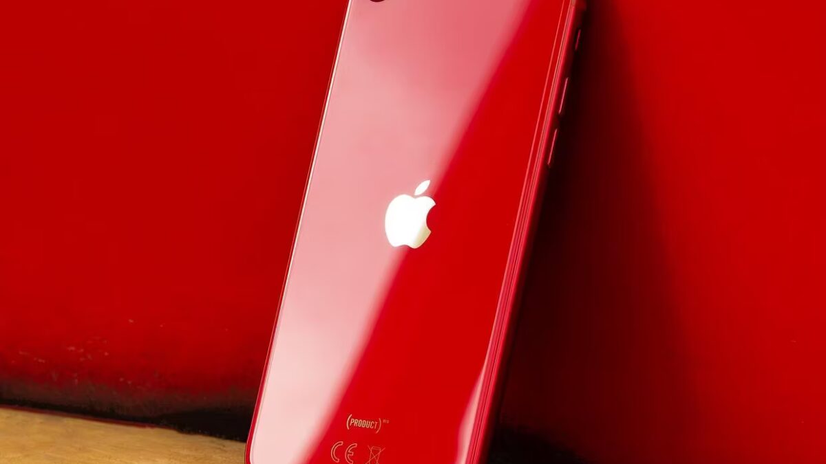 Новый iPhone SE 2022 выпустят 8 марта 2 iPhone SE