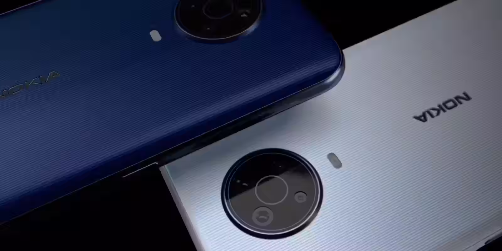Задняя часть смартфона Nokia G21 с круговой камерой