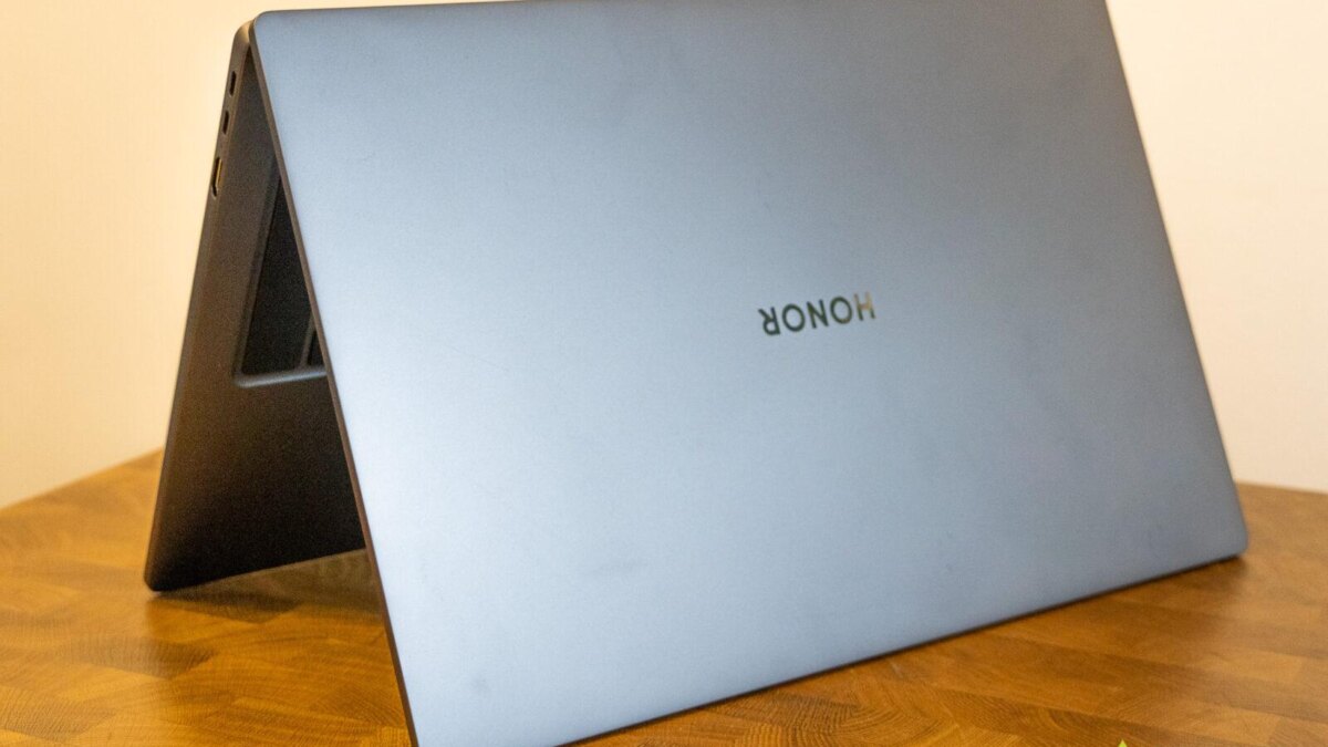 Обзор Honor MagicBook 16 с AMD Ryzen 5: ноутбук с претензией 24 Honor MagicBook 16 itzine.ru 18