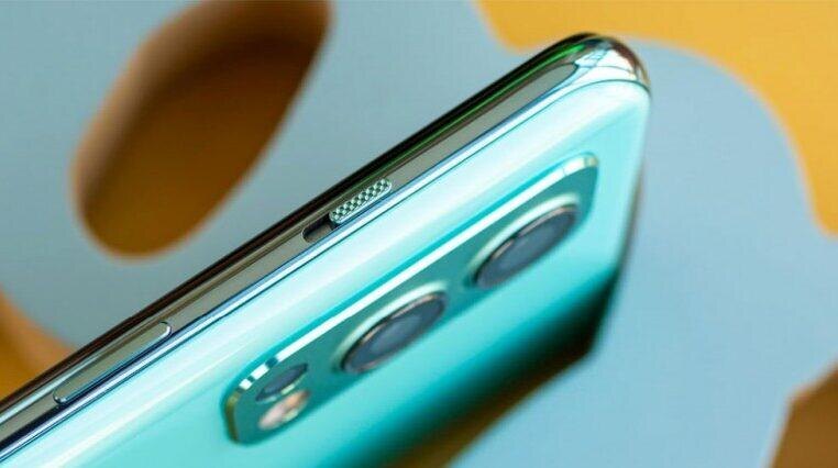 Переключатель бесшумного режима OnePlus появится на телефоне Realme 3 Переключатель бесшумного режима OnePlus появится на телефоне Realme