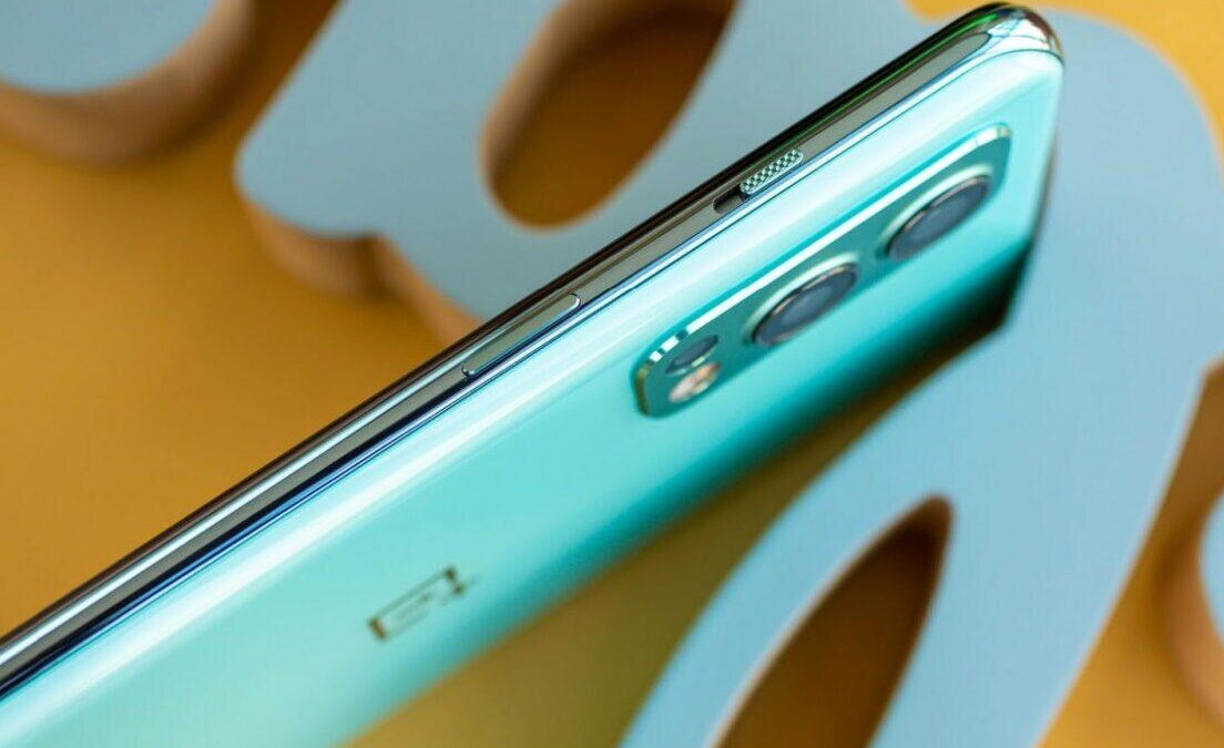 Переключатель бесшумного режима OnePlus появится на телефоне Realme 5 gsmarena 001 33 edited