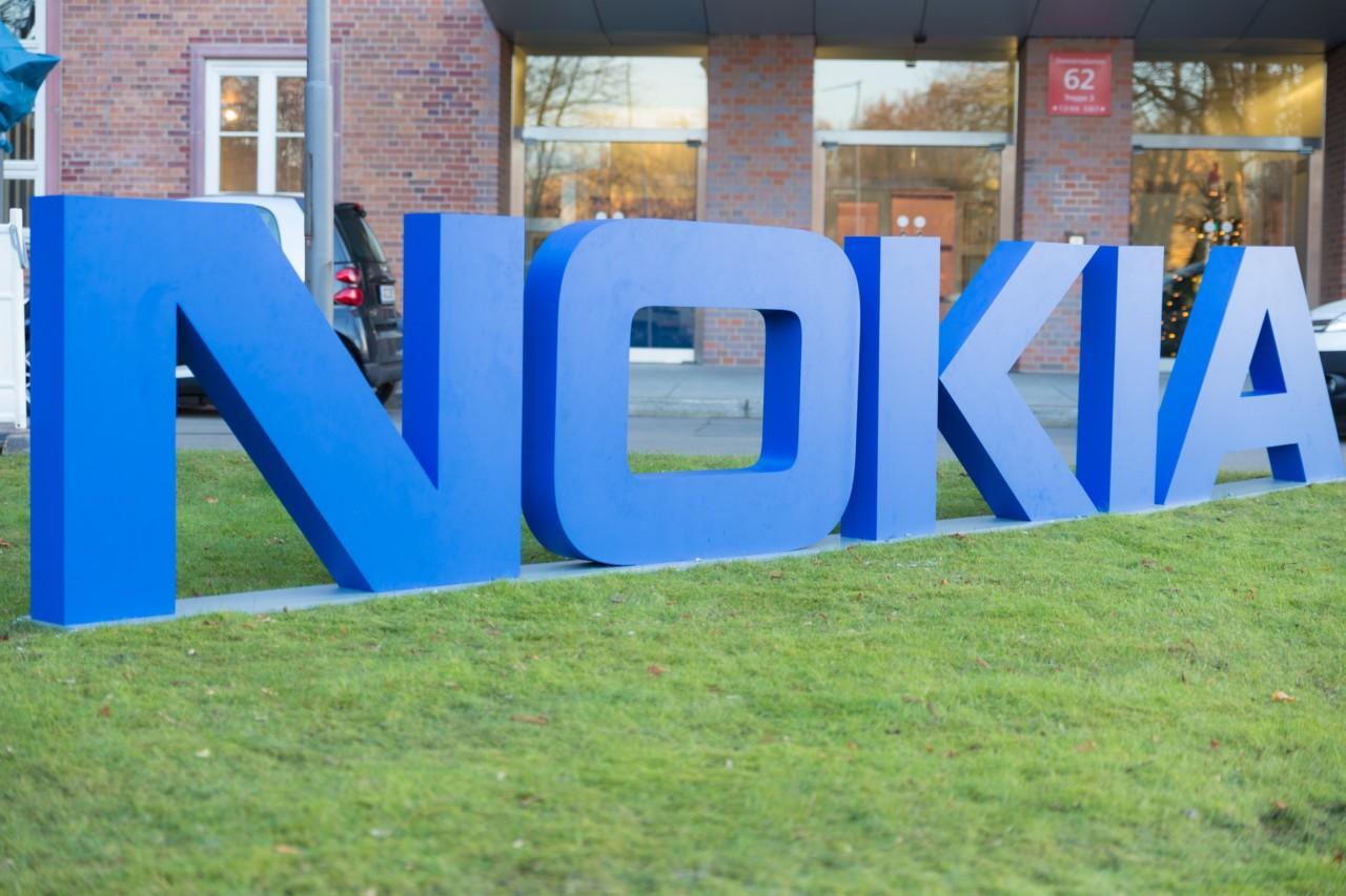 Nokia не планирует выпускать флагманские смартфоны