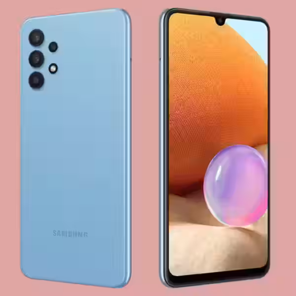 Смартфон Samsung Galaxy M33 спереди и сзади