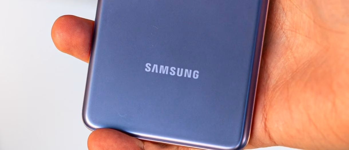 Samsung выпустила смартфон Galaxy Jump2 2 Samsung