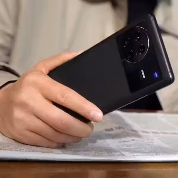 vivo x note black featured a large scaled 1