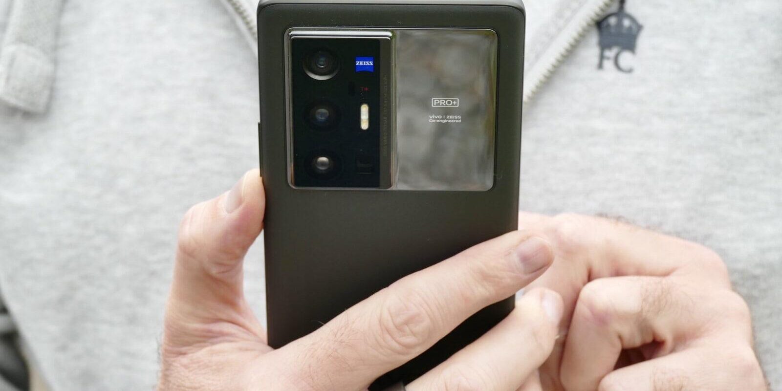 Флагманы Vivo X80 и X80 Pro рассекретили незадолго до запуска 2 Vivo X80
