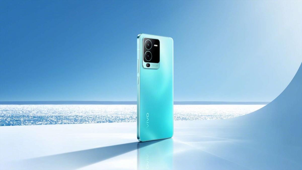 vivo показала S15 на официальных изображениях