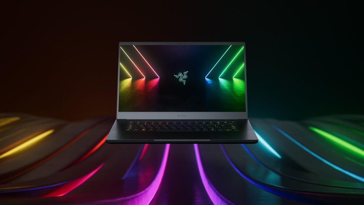 Игровой ноутбук Razer Blade 15 с экраном и подсветкой клавиатуры