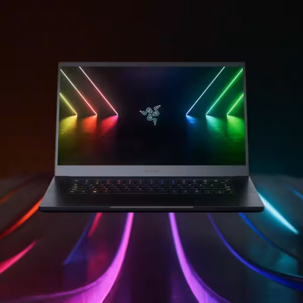 Игровой ноутбук Razer Blade 15 с экраном и подсветкой клавиатуры