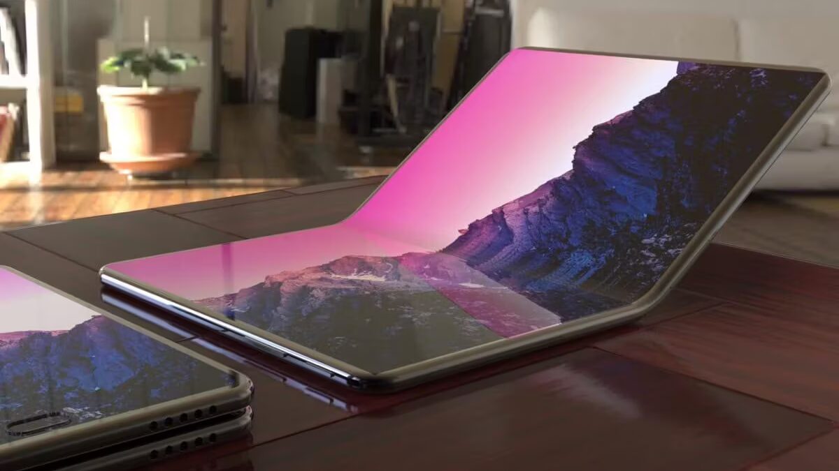 Samsung начинает массовое производство новых складных деталей для флагманов 5 Смартфон Samsung Galaxy Z Fold 4 с разложенным дисплеем и шарниром в фокусе