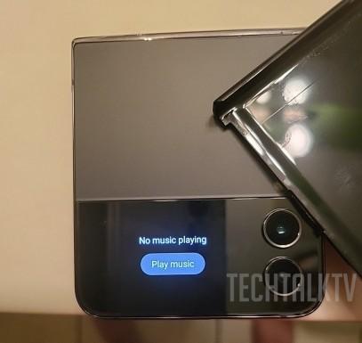 Samsung Galaxy Z Flip4 показали на живых снимках (4 4)