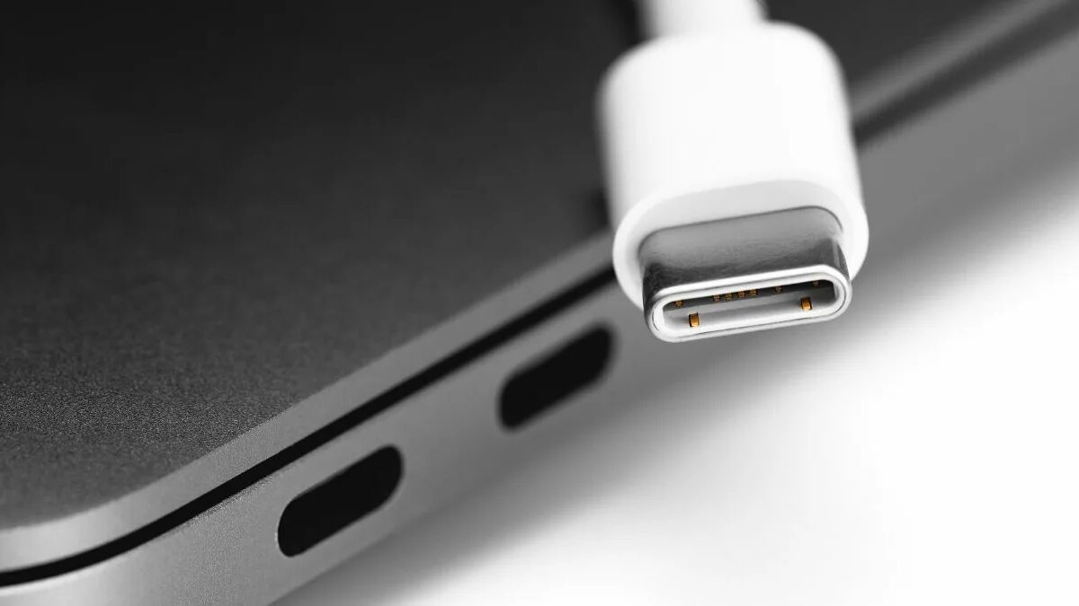 C3CFE833 AED7 4E88 9E43 DB46950E0561