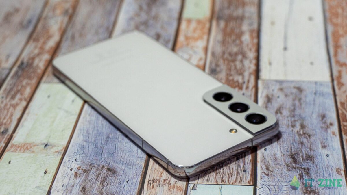 Samsung Galaxy S22 itzine.ru 12