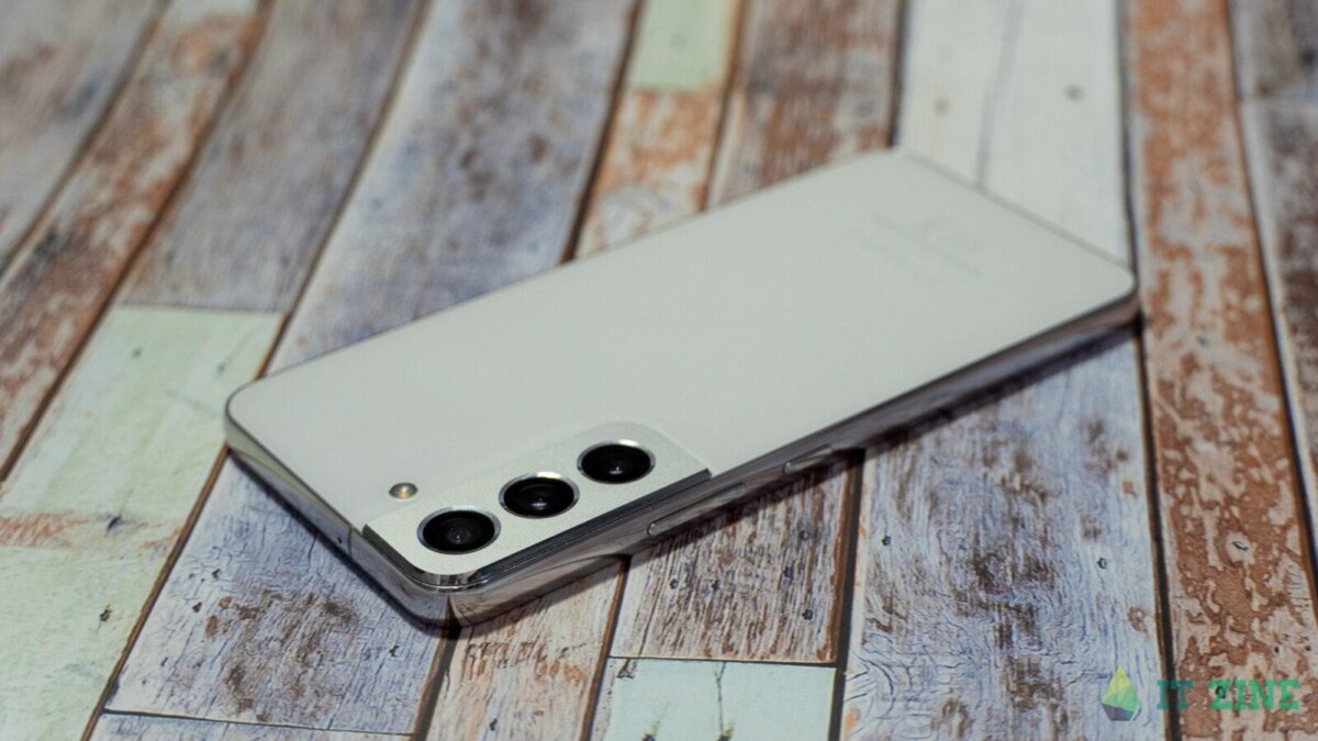 Samsung Galaxy S22 itzine.ru 13