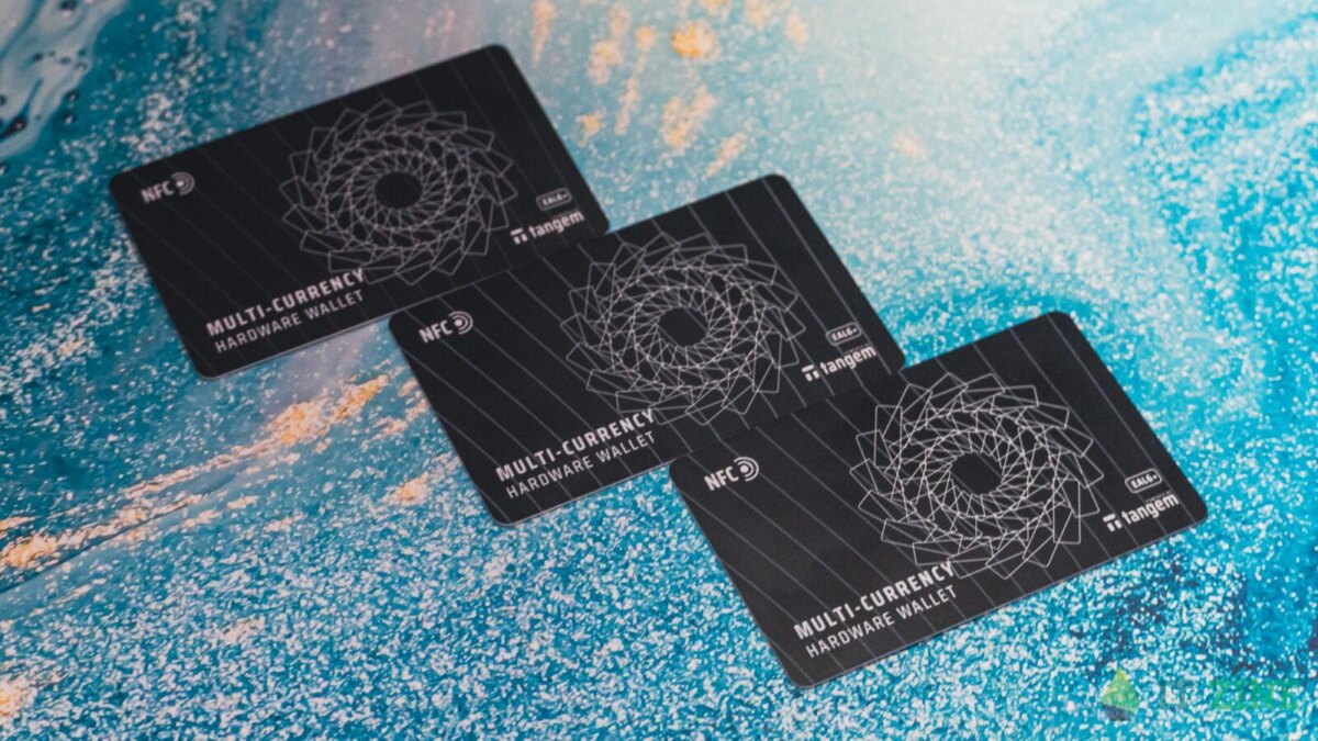 Обзор Tangem: простой и удобный холодный криптокошелёк с NFC 54 Tangem Wallet itzine.ru 8