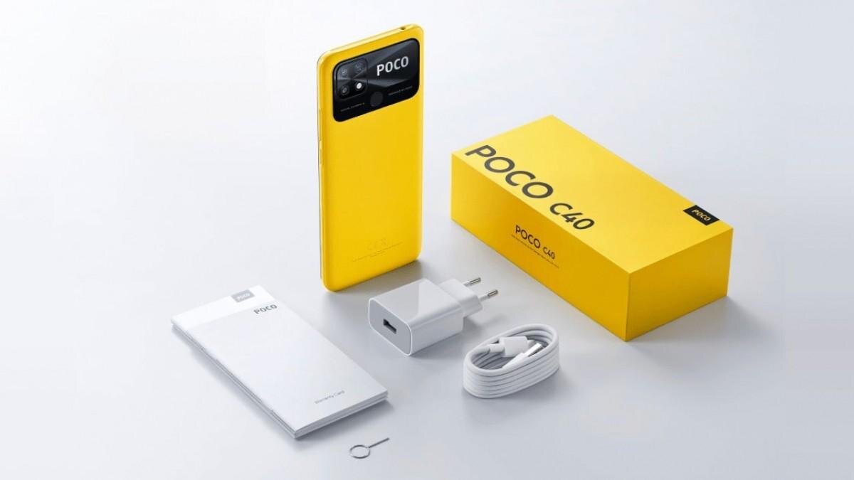 Распаковка смартфона POCO C40: коробка, комплектация и устройство на столе