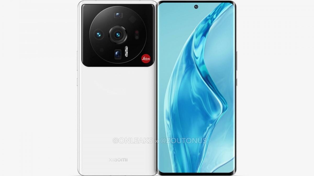 Смартфон Xiaomi 12 Ultra с крупной круглой камерой и логотипом Leica на задней панели