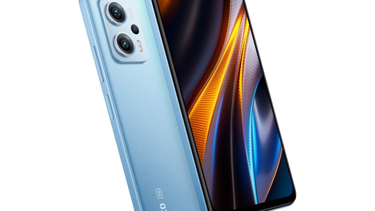 Задняя панель Poco F7 Ultra с тремя камерами и логотипом