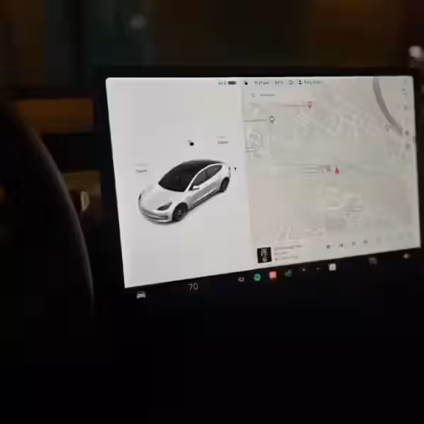 Теперь можно использовать CarPlay в Tesla — для этого потребуется два Raspberry Pi