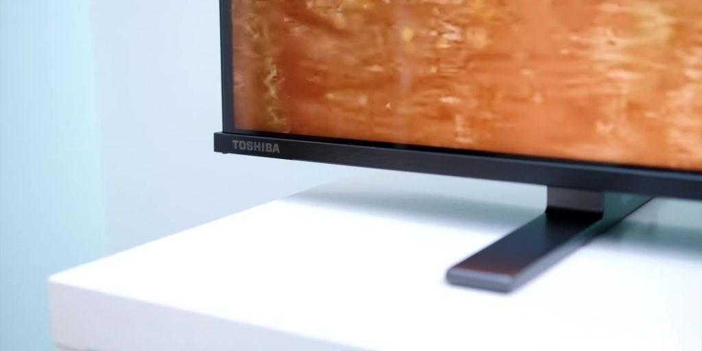 Обзор телевизора Toshiba M550: большой и умный (0.3 intro branding 1080p Toshiba M550 UHD 4K Android TV POWERFUL Sound Amazing Picture Quality.mp400009 1024x512 1)