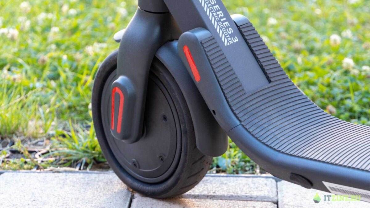 Обзор самоката Acer ES3: мощный, быстрый и удобный 40 ACER ES3 itzine.ru 3