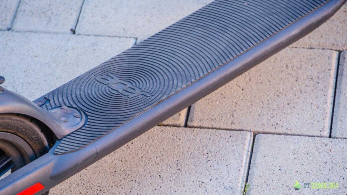 Обзор самоката Acer ES3: мощный, быстрый и удобный 39 ACER ES3 itzine.ru 6