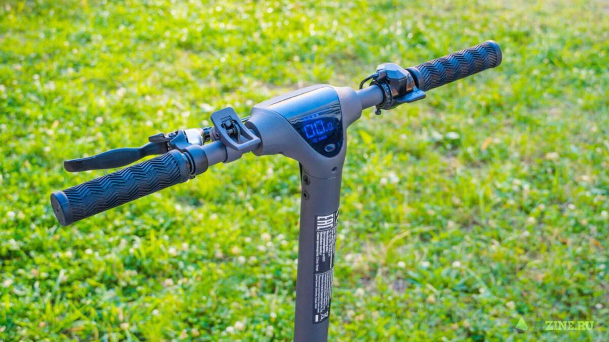 Обзор самоката Acer ES3: мощный, быстрый и удобный 46 ACER ES3 itzine.ru 8