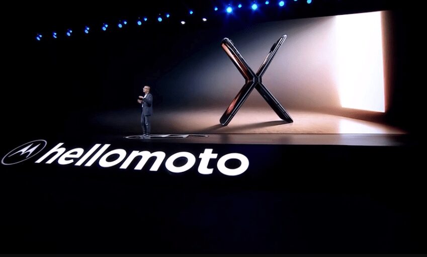 Motorola представила складной смартфон Moto Razr 2022 7 Moto Razr 2022