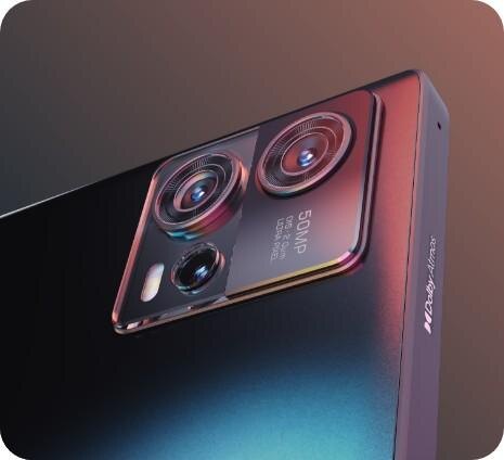 Камера Motorola Edge 30 Fusion с двумя объективами и вспышкой
