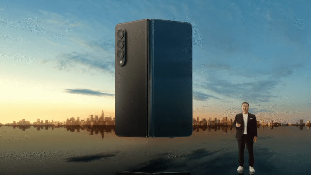 Samsung представила новый Galaxy Z Fold4, первый складной смартфон с Android 12L 2 Snimok ekrana 2022 08 10 v 17.33.18