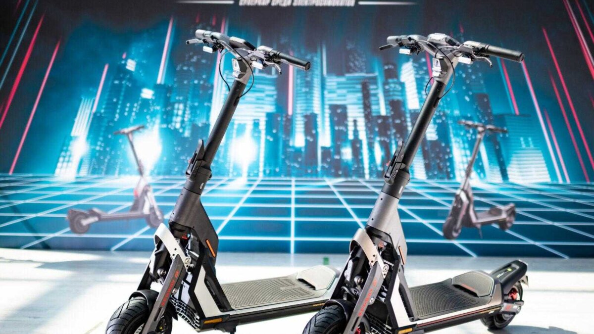 Segway-Ninebot представила в России новые мощные самокаты GT-серии 5 VF3 4658