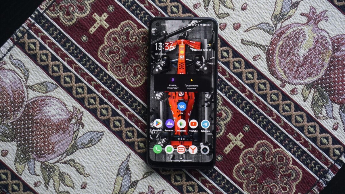 Бесконечно выносливый: обзор realme 9 61 Дисплей realme 9