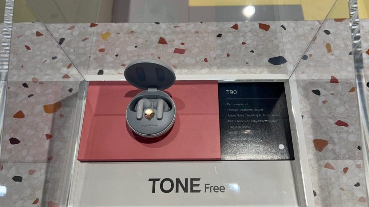 IFA 2022: LG представила новые аудиоколонки XO3Q и наушники TONE Free 8 TONE Free T90 rotated e1662366216850 1