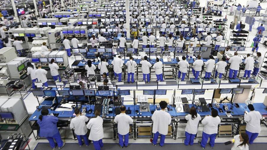 Производственная линия iPhone 14 в Индийском заводе
